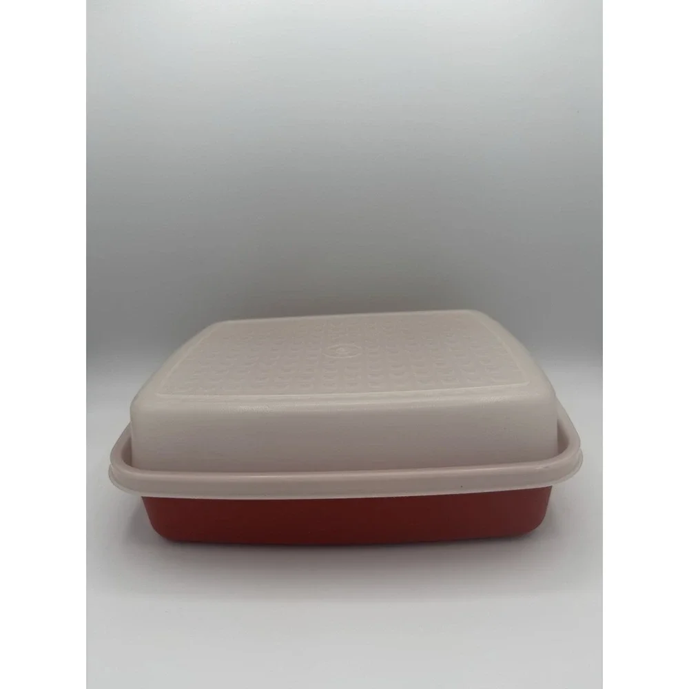 Tupper Ware 1518-2  Season Serve‎ Marinade Container W/Lid Paprika